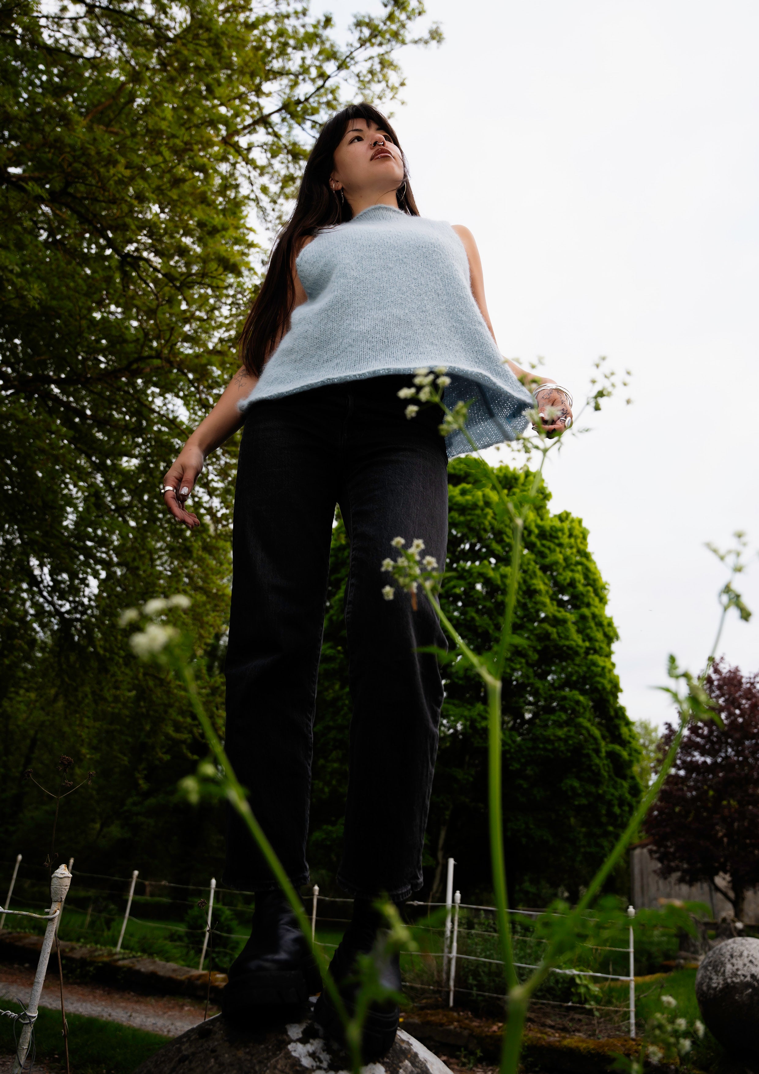 UISCE • SLEEVELESS • KNIT TOP