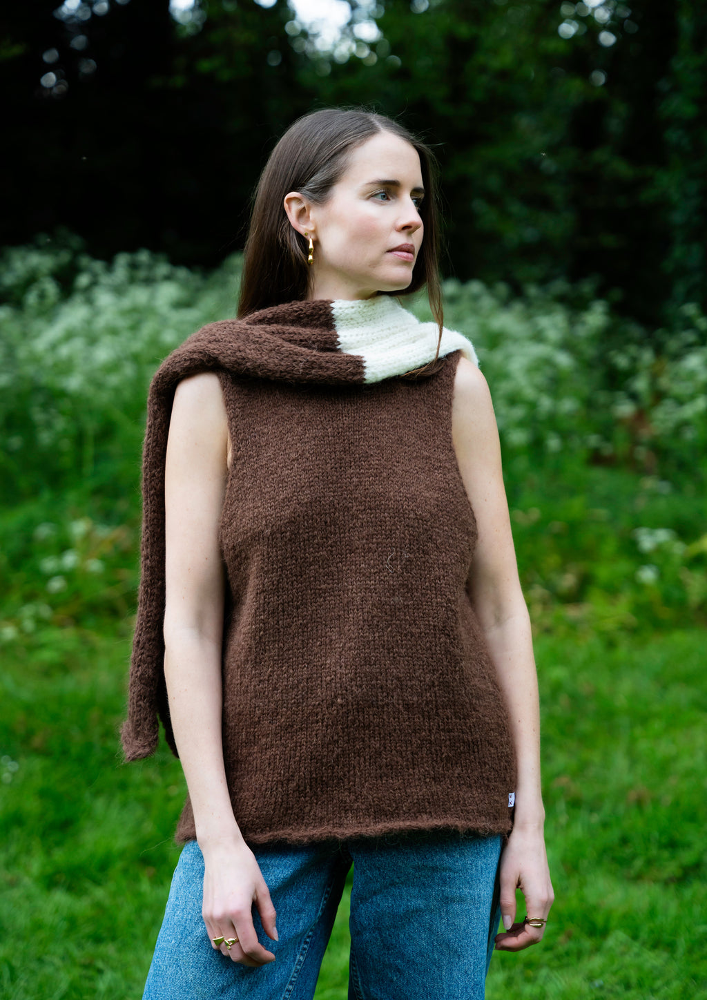 CHOCOLATE • SLEEVELESS • KNIT TOP