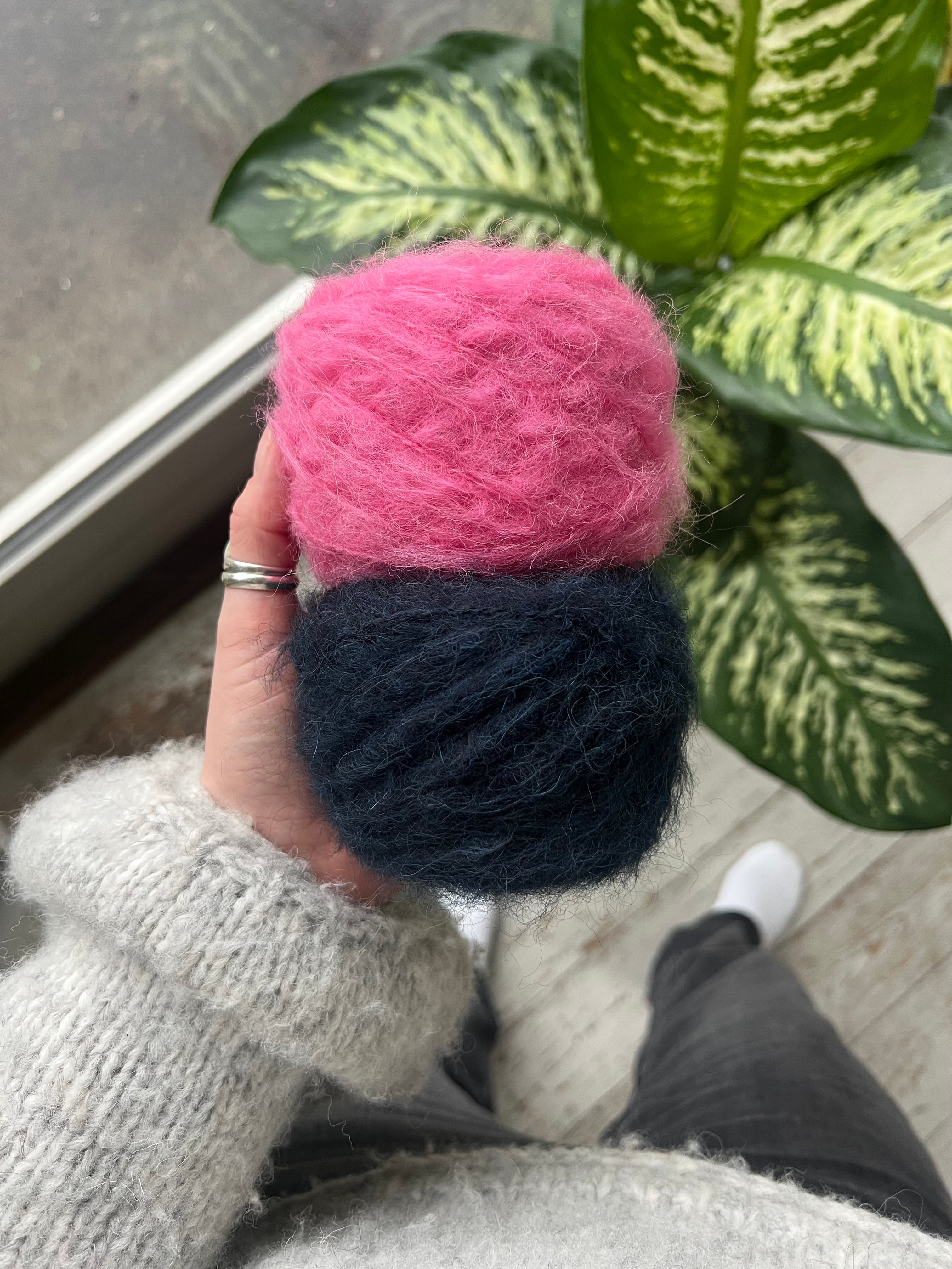 OÍCHE X FLAMINGO  •  SCARF