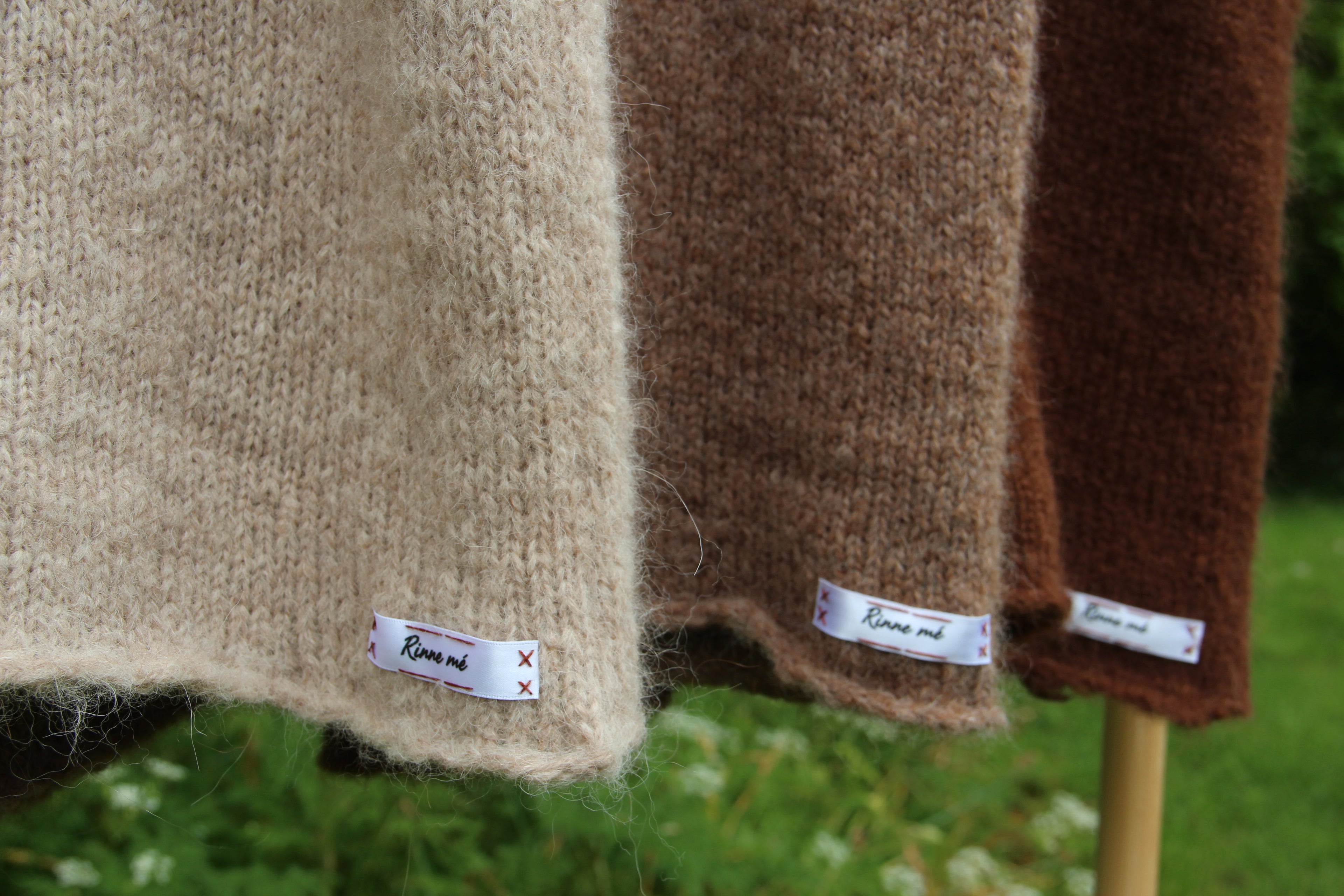 BARLEY • SLEEVELESS • KNIT TOP