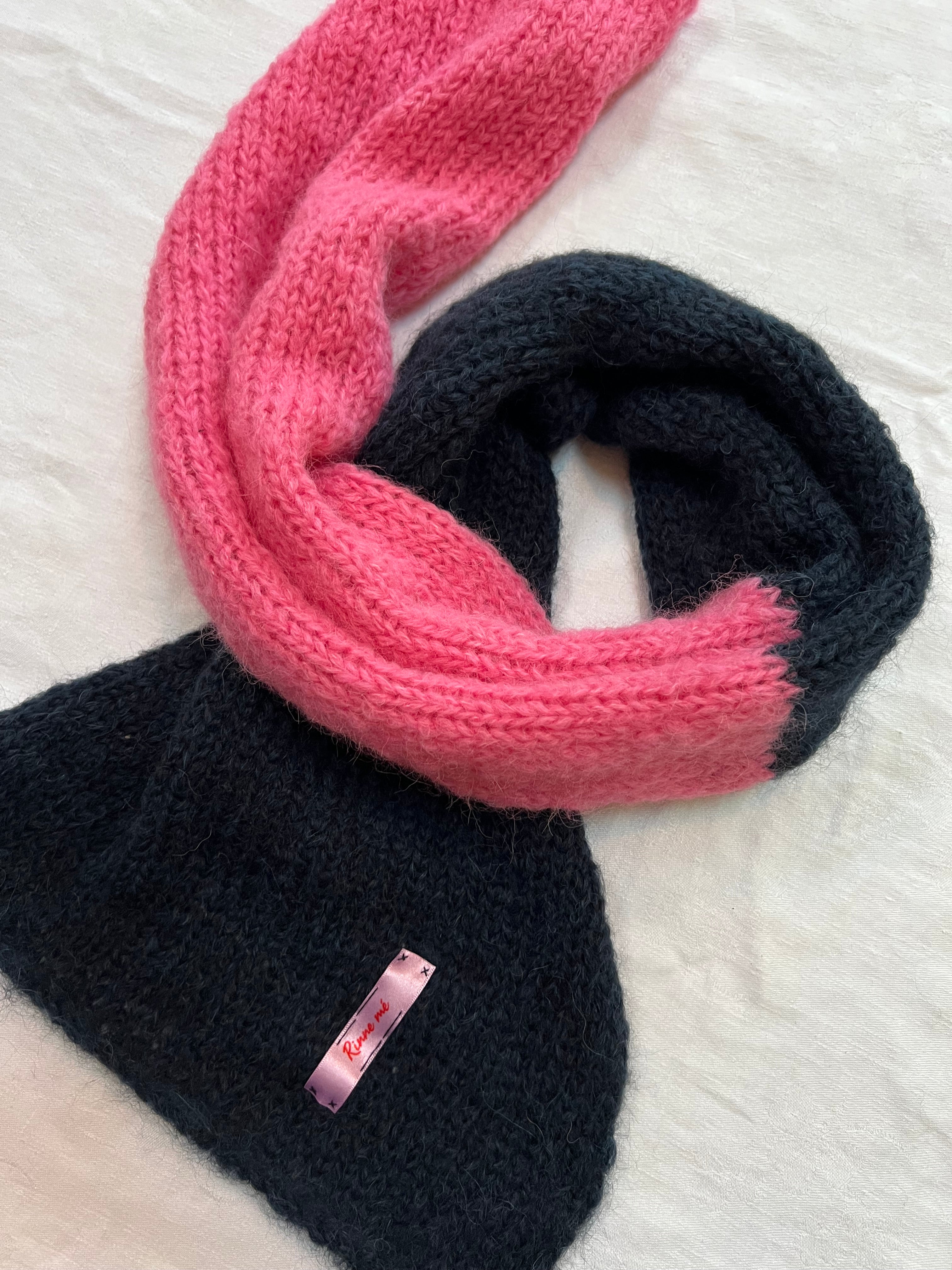OÍCHE X FLAMINGO  •  SCARF